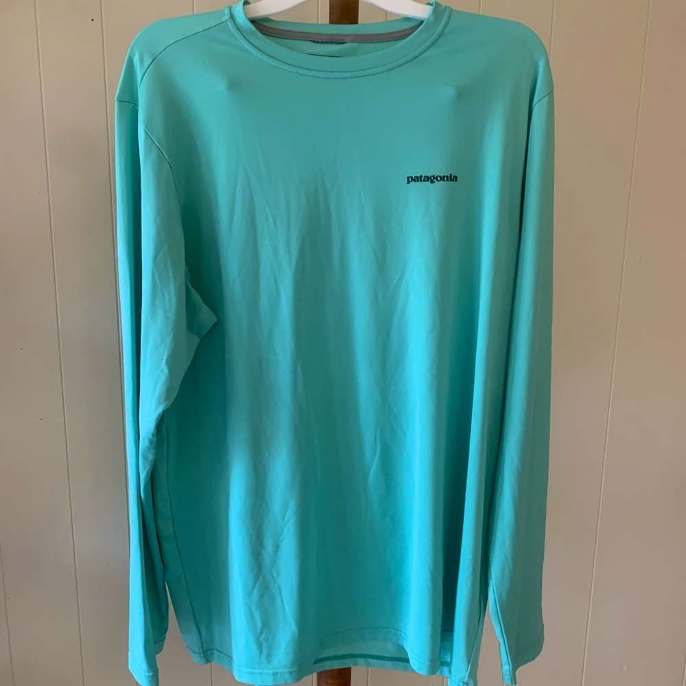 Patagonia Men's Long-Sleeved Capilene® Cool Daily Fish Graphic Shirt